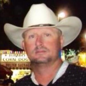 Meet your Posher, Roy